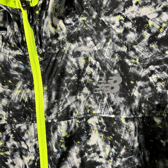 Emt $55 New Balance jacket - Picture 6 of 7